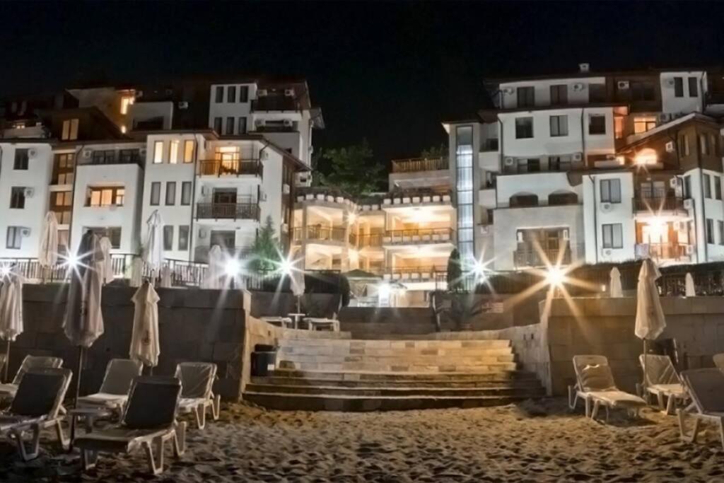 Апартамент Ния, Райска Градина / Garden Of Eden Sveti Vlas Dış mekan fotoğraf