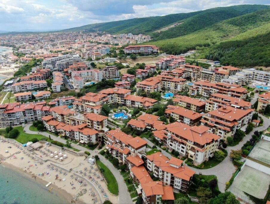 Апартамент Ния, Райска Градина / Garden Of Eden Sveti Vlas Dış mekan fotoğraf