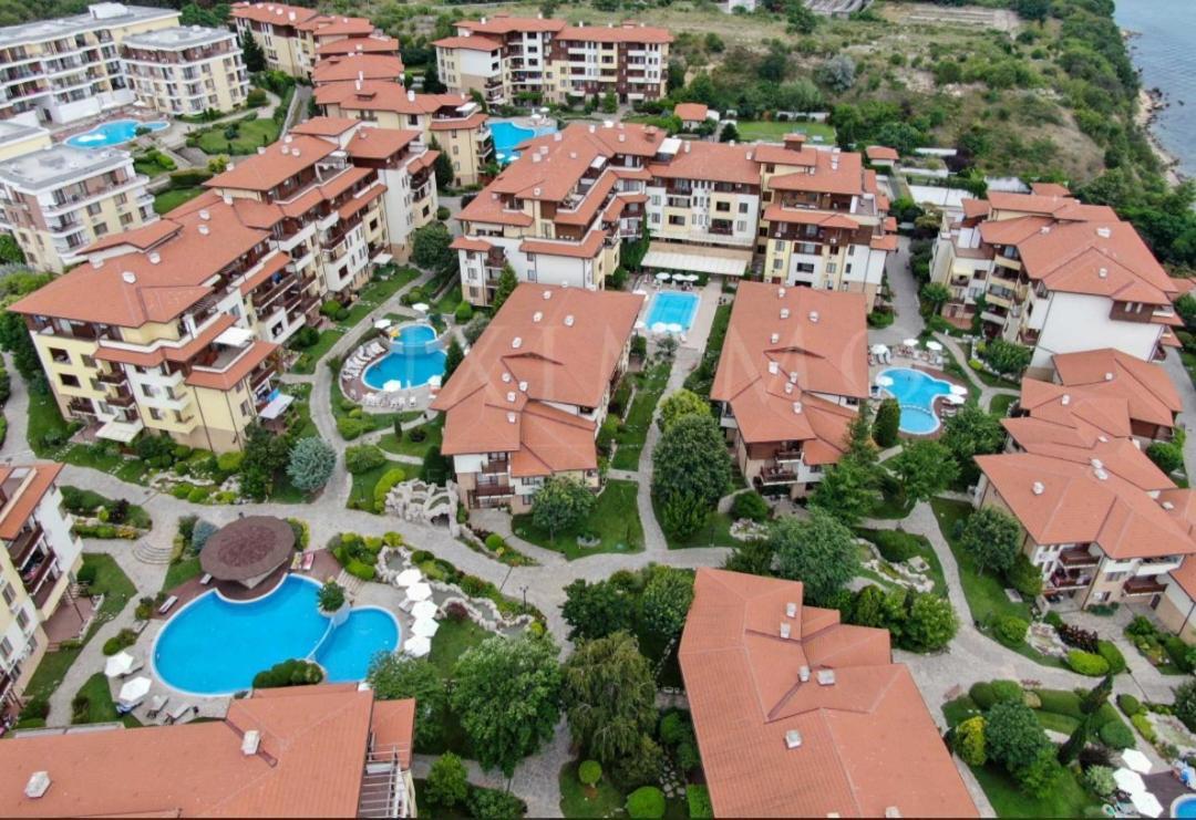 Апартамент Ния, Райска Градина / Garden Of Eden Sveti Vlas Dış mekan fotoğraf