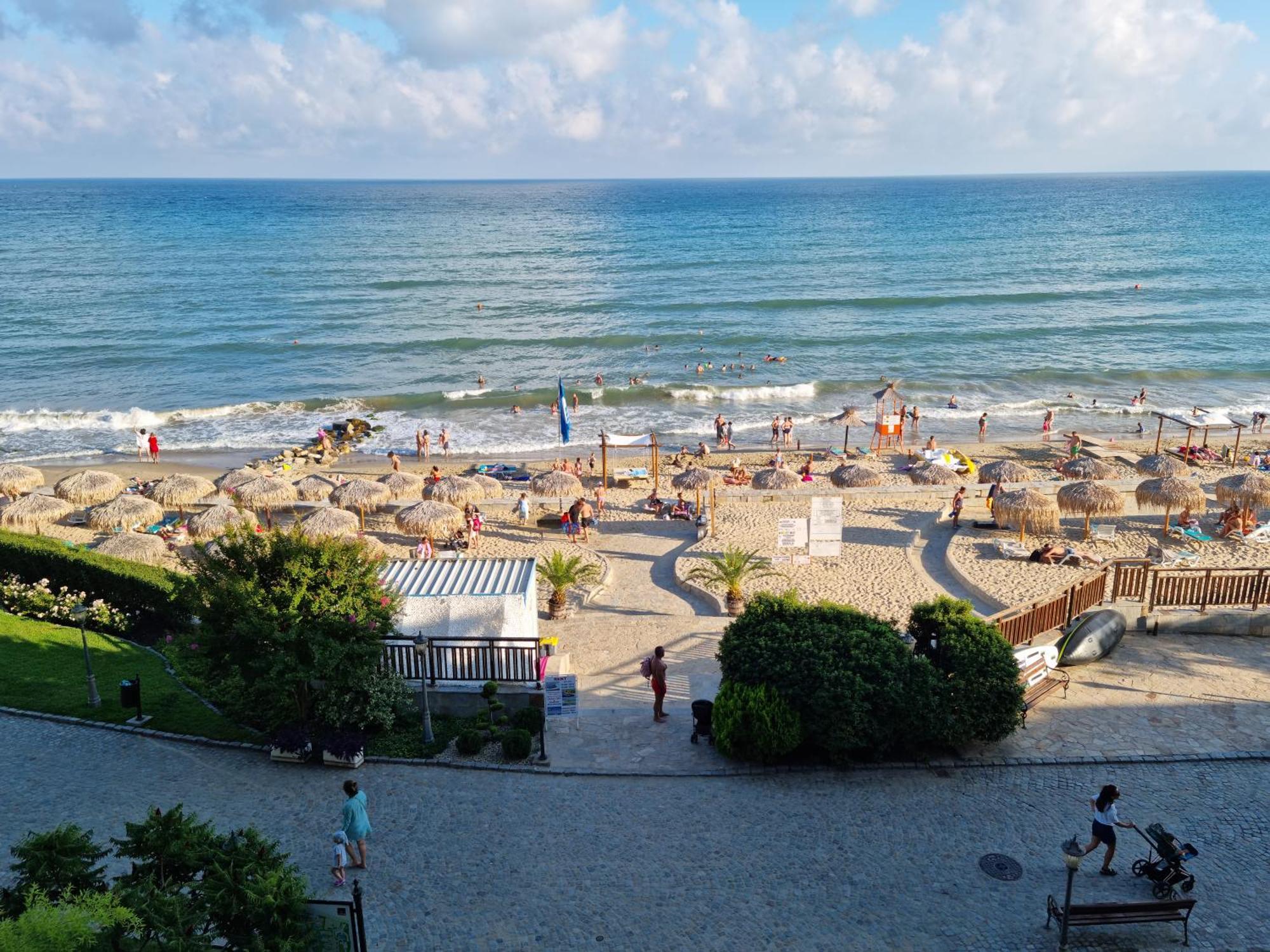 Апартамент Ния, Райска Градина / Garden Of Eden Sveti Vlas Dış mekan fotoğraf