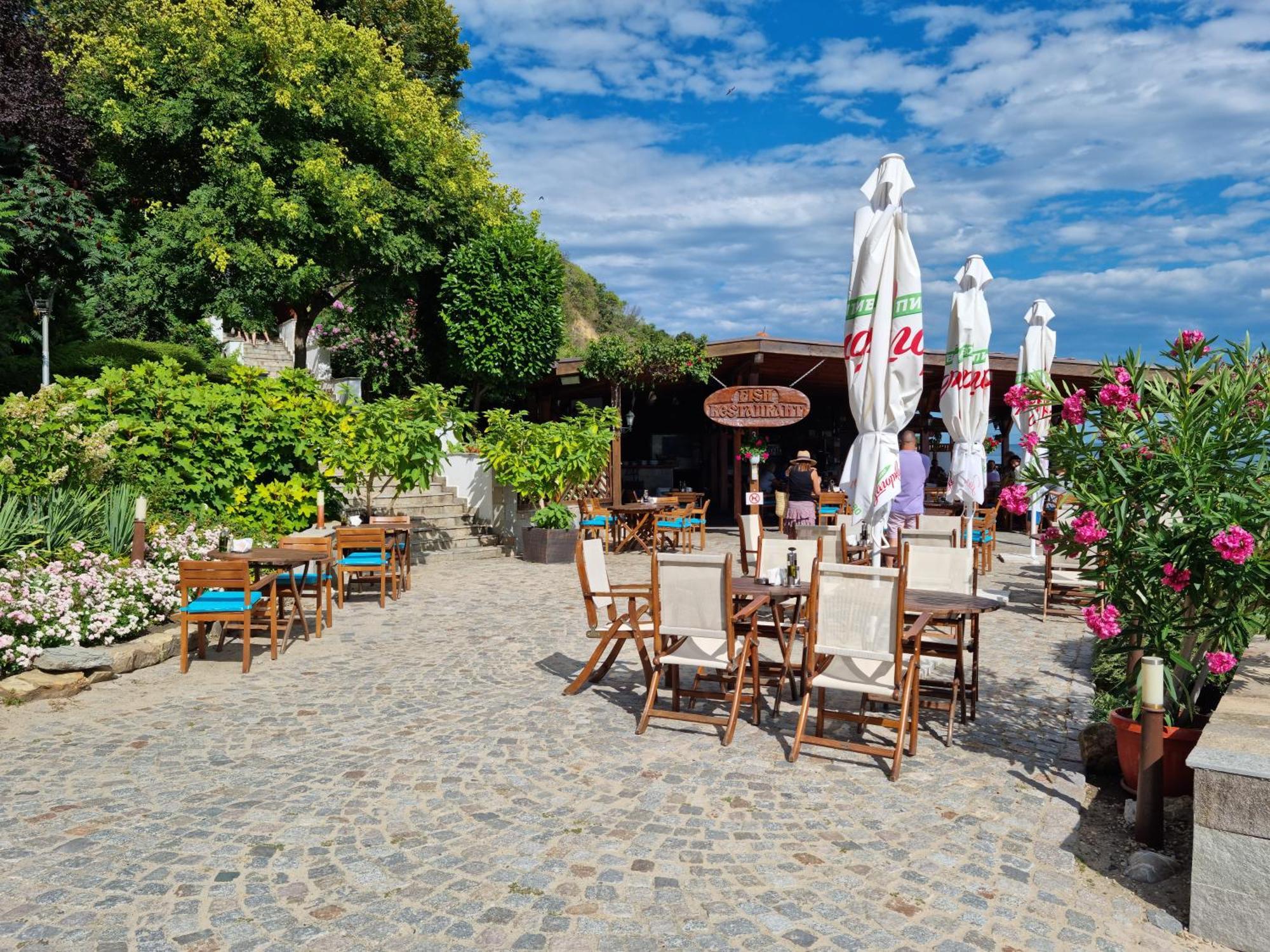 Апартамент Ния, Райска Градина / Garden Of Eden Sveti Vlas Dış mekan fotoğraf